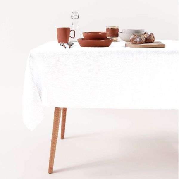Tablecloth EASY CARE 135x220cm white, 250g/m2
